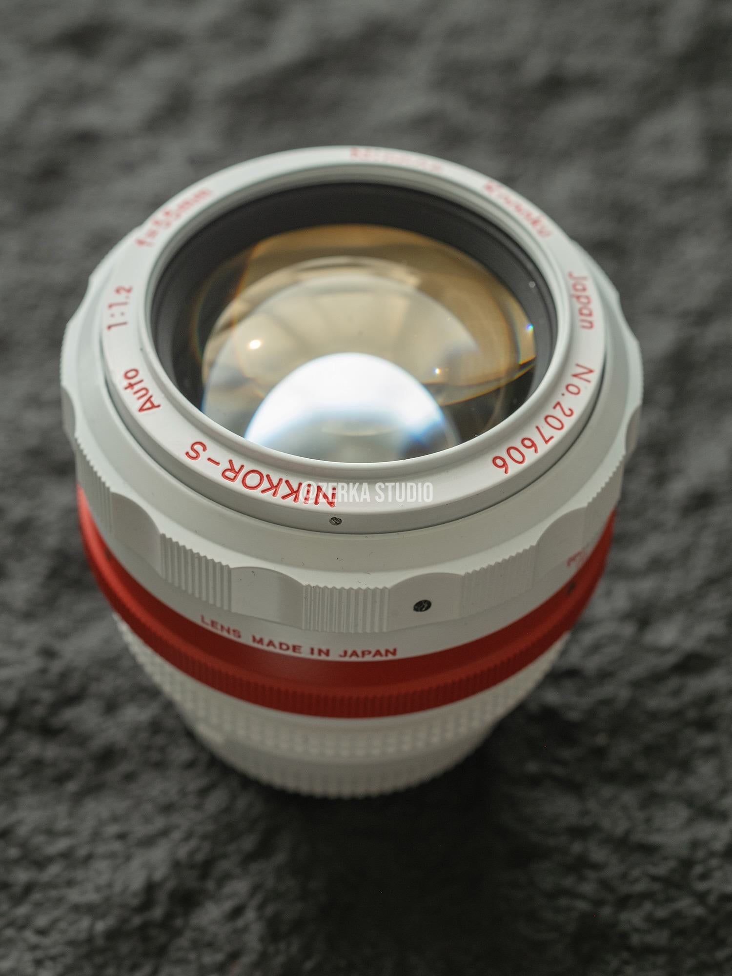 Nikon-F2 【Crimson Ash】