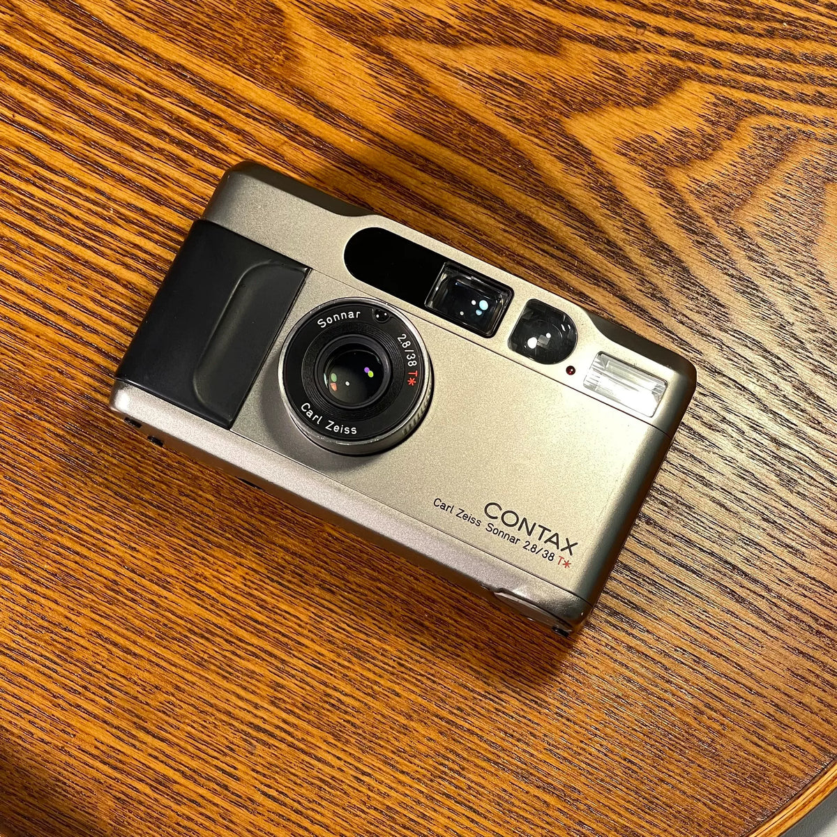 [Pre-owned] Contax T2 — 35mm Compact with Sonnar 38mm f/2.8