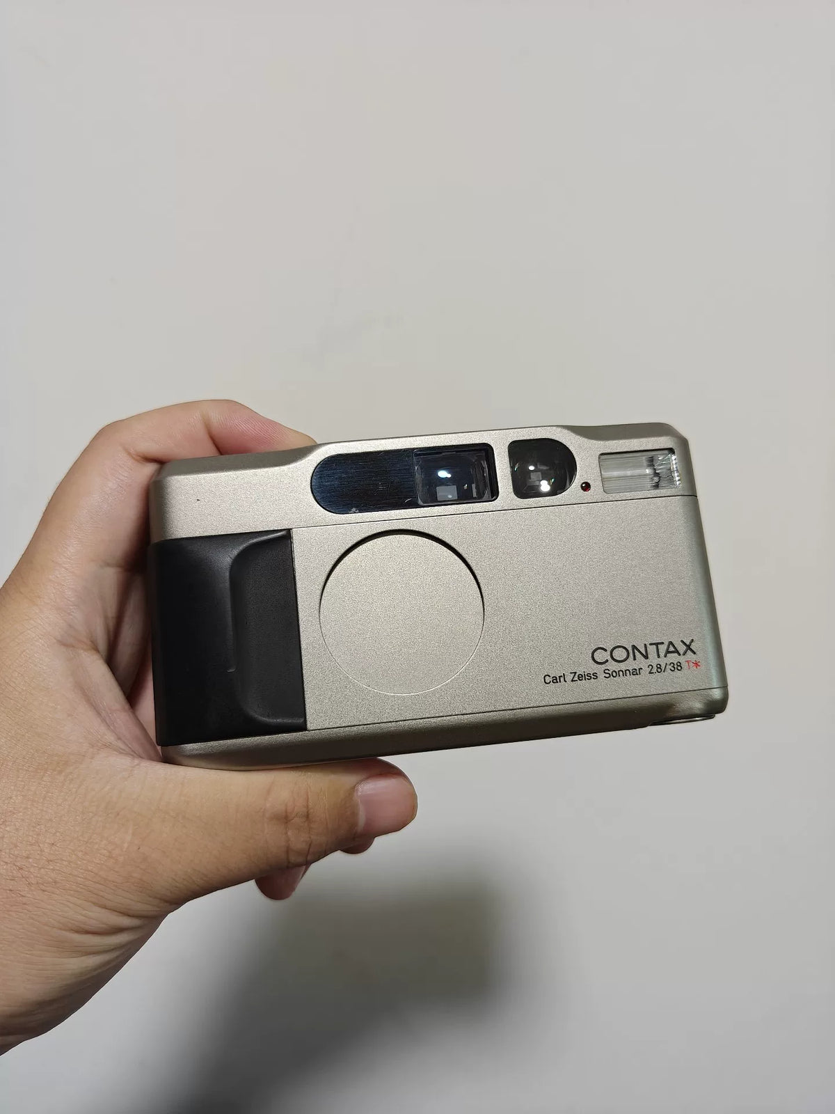 [Pre-owned] Contax T2 — Titanium, Late Production, Body Only