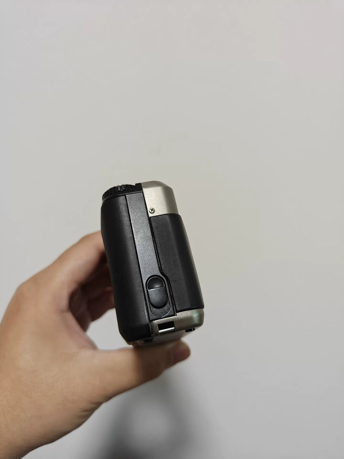 [Pre-owned] Contax T2 — Titanium, Late Production, Body Only