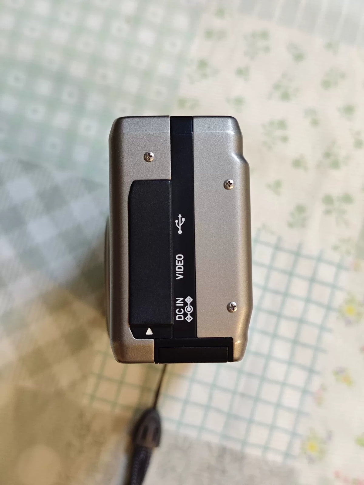 [Pre-owned] Contax TVS Digital — with Strap, Battery and Charger
