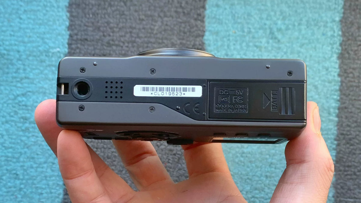 [Pre-owned] Contax TVS Digital — with Case, Remote and Accessories