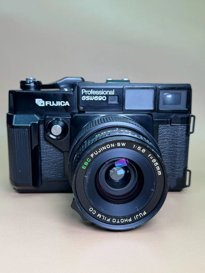 [Pre-owned] Fujifilm Fujica GSW690 Professional — 6x9 with SW 65mm f/5.6