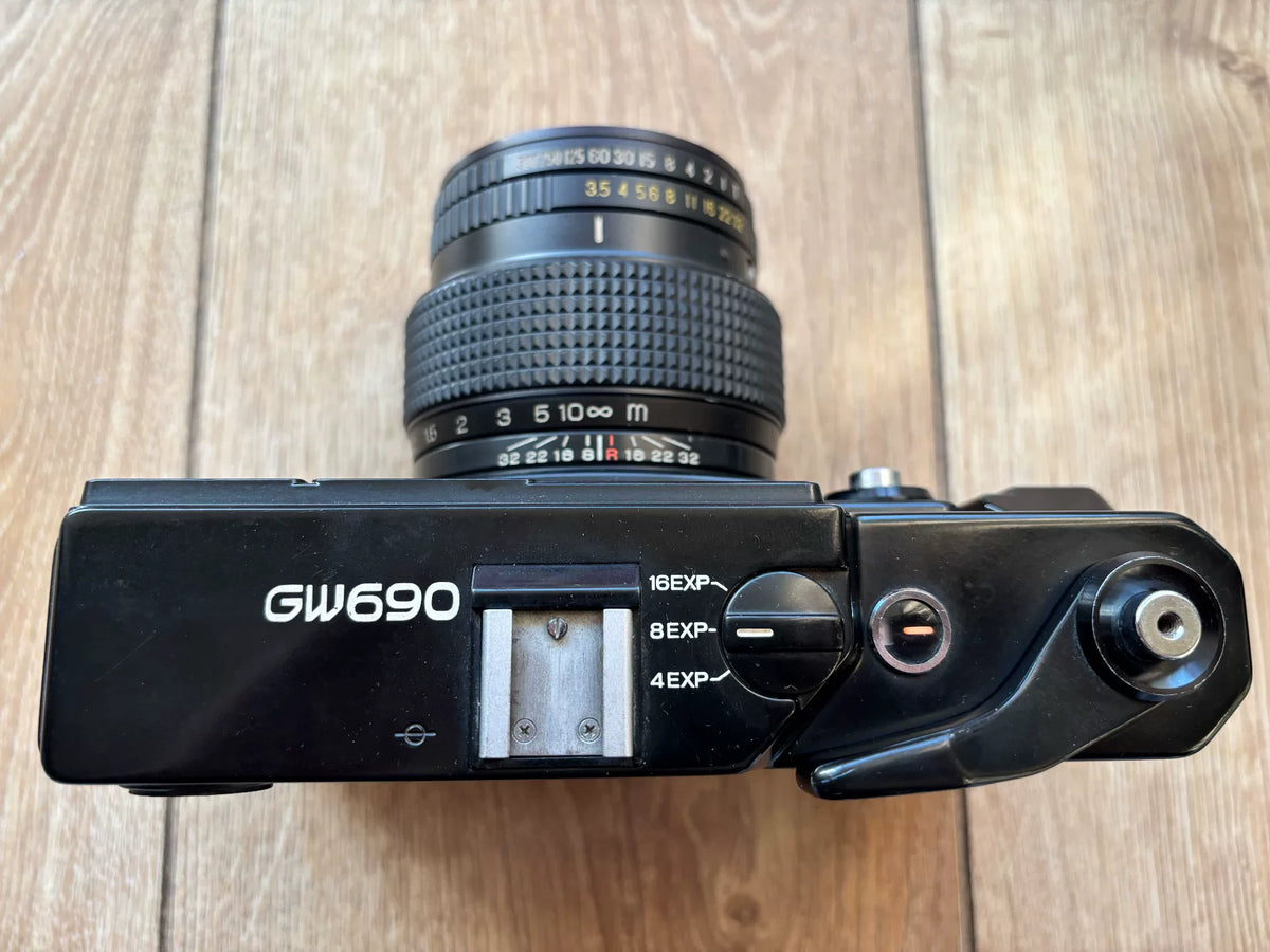[Pre-owned] Fujifilm GW690 (First Generation) — 6x9 Rangefinder, 90mm f/3.5