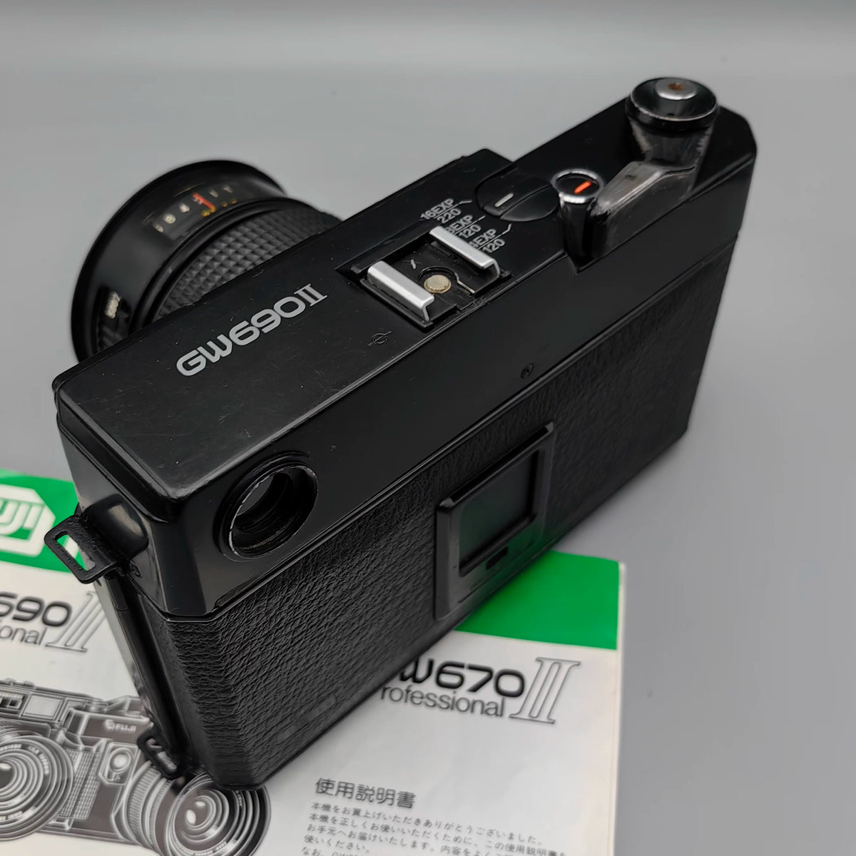[Pre-owned] Fujifilm GW690 II — 6x9 Rangefinder with Fixed 90mm f/3.5 Lens