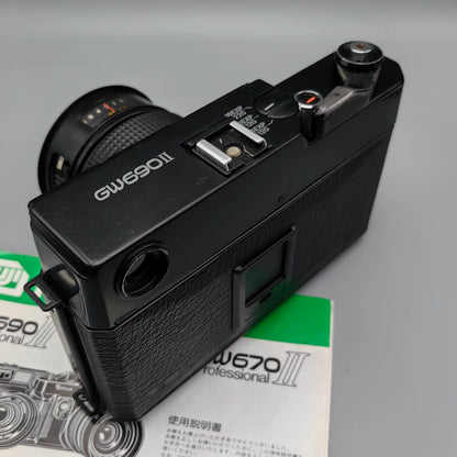 [Pre-owned] Fujifilm GW690 II — 6x9 Rangefinder with Fixed 90mm f/3.5 Lens