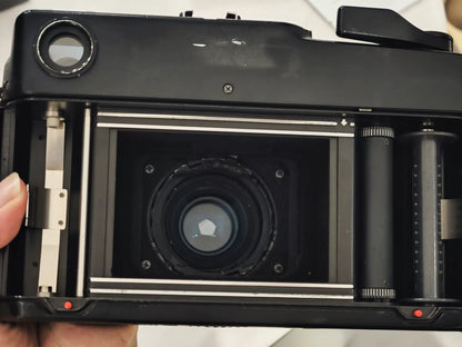[Pre-owned] Fujifilm GW690III — 6x9 Rangefinder with Fixed 90mm f/3.5 Lens