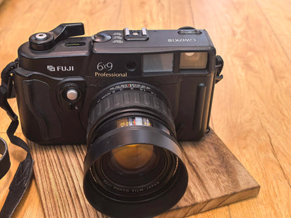 [Pre-owned] Fujifilm GW690III — 6x9 with EBC Fujinon 90mm f/3.5