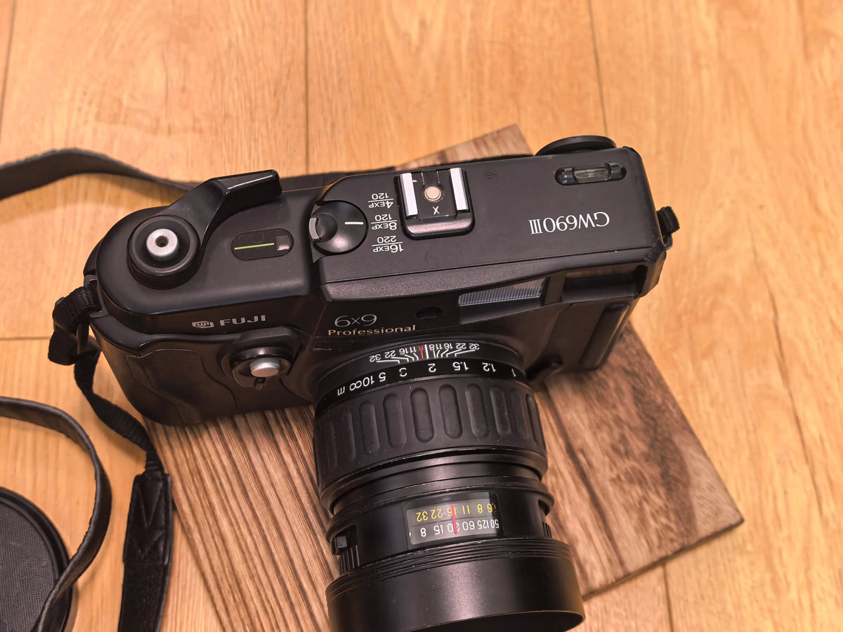 [Pre-owned] Fujifilm GW690III — 6x9 with EBC Fujinon 90mm f/3.5