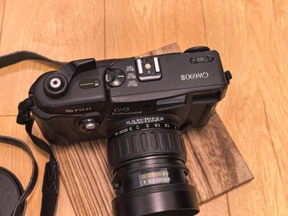 [Pre-owned] Fujifilm GW690III — 6x9 with EBC Fujinon 90mm f/3.5