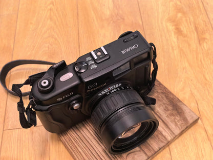 [Pre-owned] Fujifilm GW690III — 6x9 with EBC Fujinon 90mm f/3.5