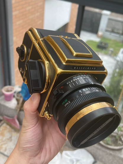 [Unused] Hasselblad 2000FC/M Gold — No. 075 of 500 with Planar 80mm f/2.8