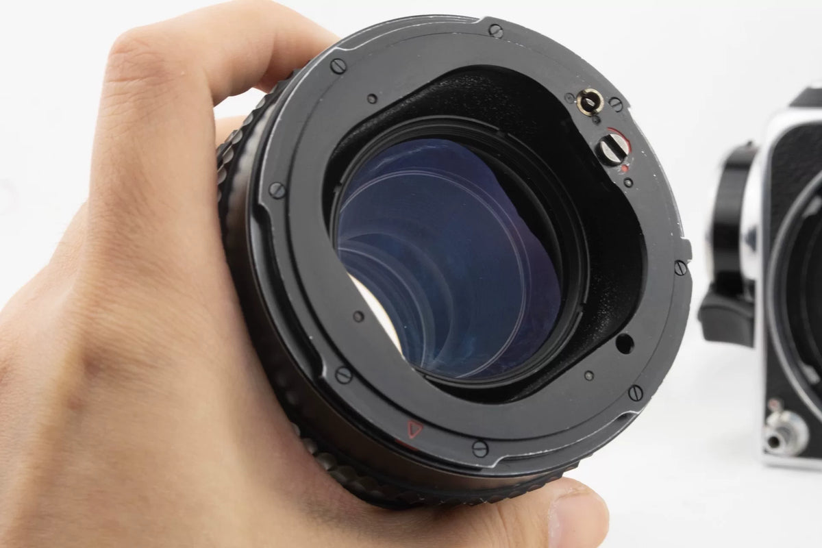 [Pre-owned] Hasselblad 500C/M — with 150mm f/4, A12 Back and 45° Prism Finder