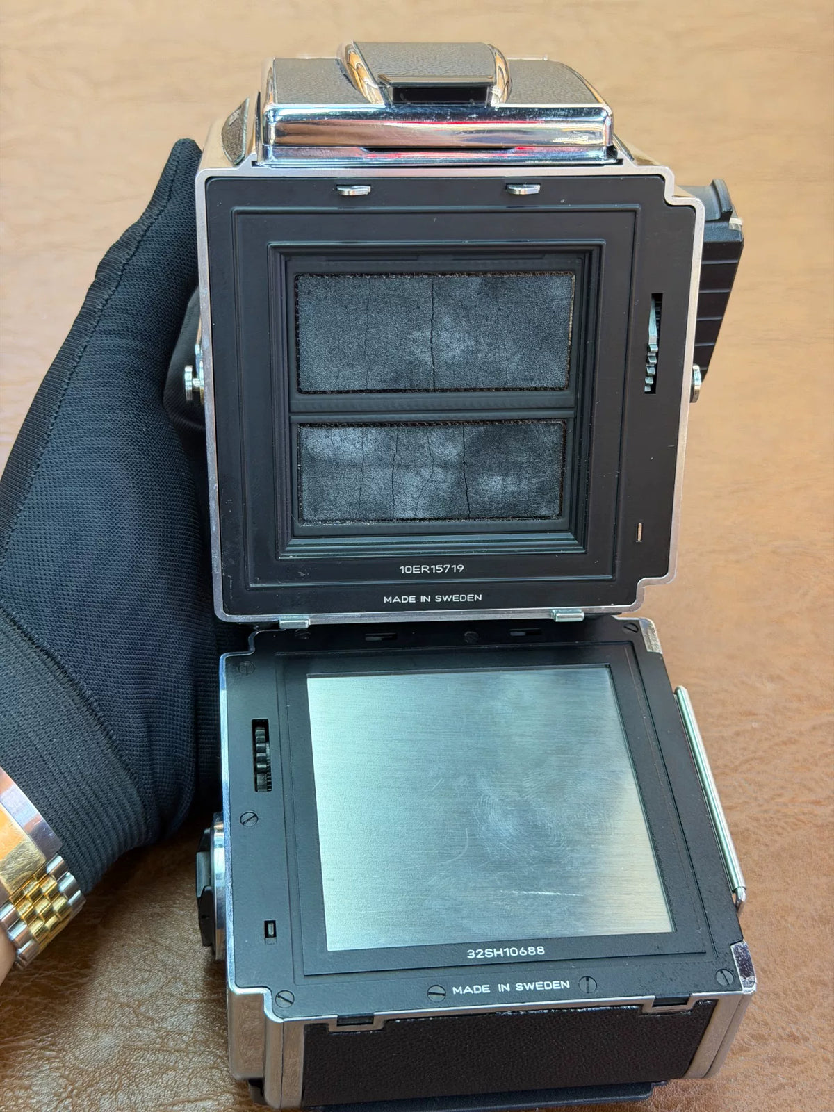 [Pre-owned] Hasselblad 501CM — with Planar C 80mm f/2.8, A12 Back and Acute-Matte D
