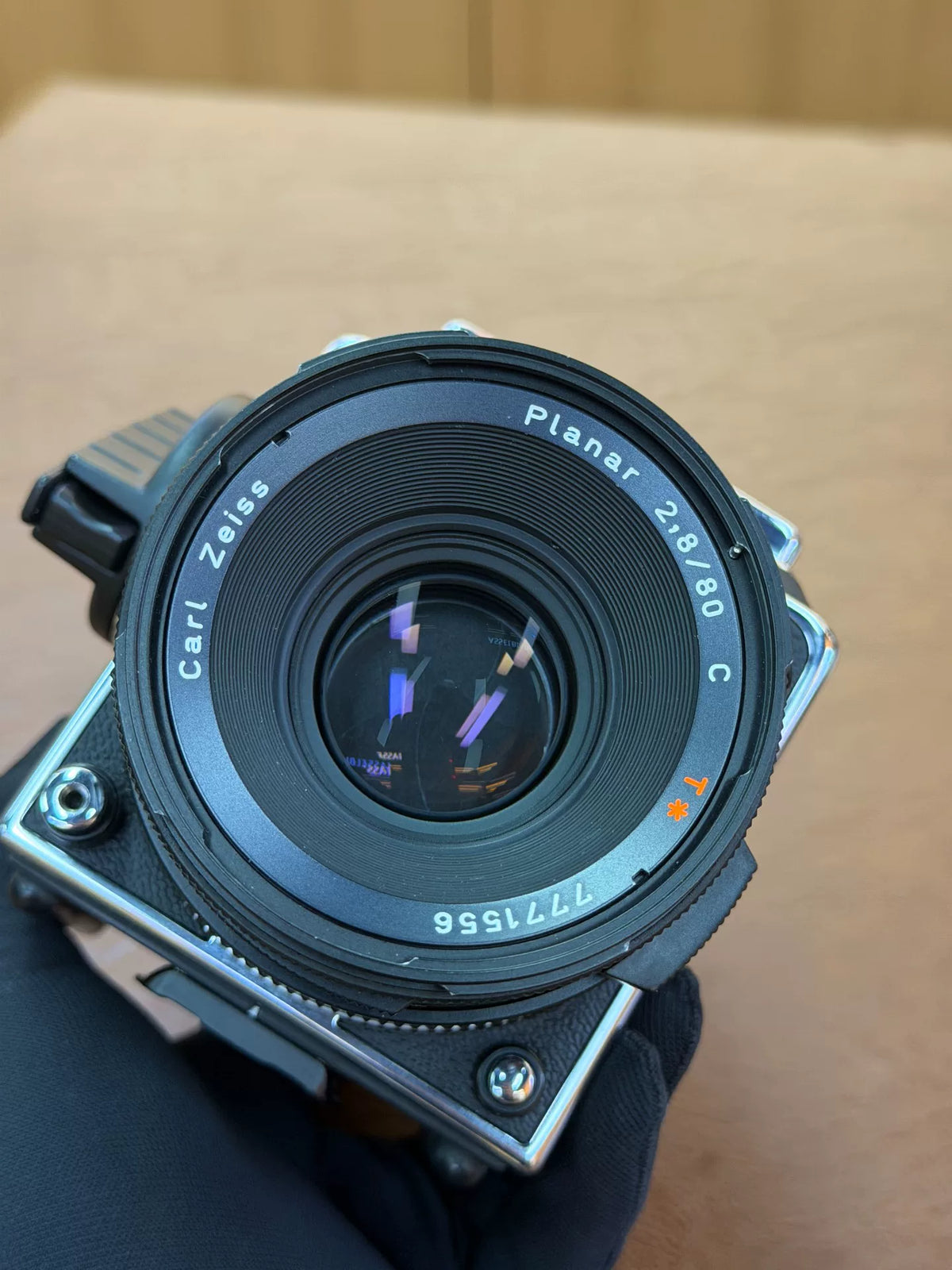 [Pre-owned] Hasselblad 501CM — with Planar C 80mm f/2.8, A12 Back and Acute-Matte D