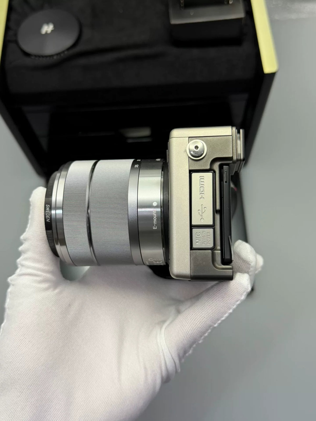 [Unused] Hasselblad Lunar Carbon Fiber Limited Edition — with 18-55mm Lens, Boxed