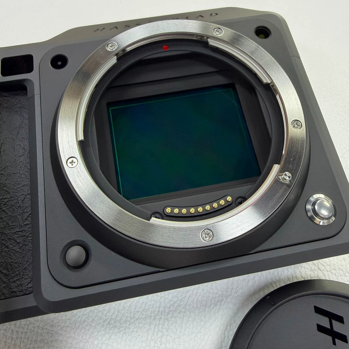 [Unused] Hasselblad X2D II 100C — Body Only