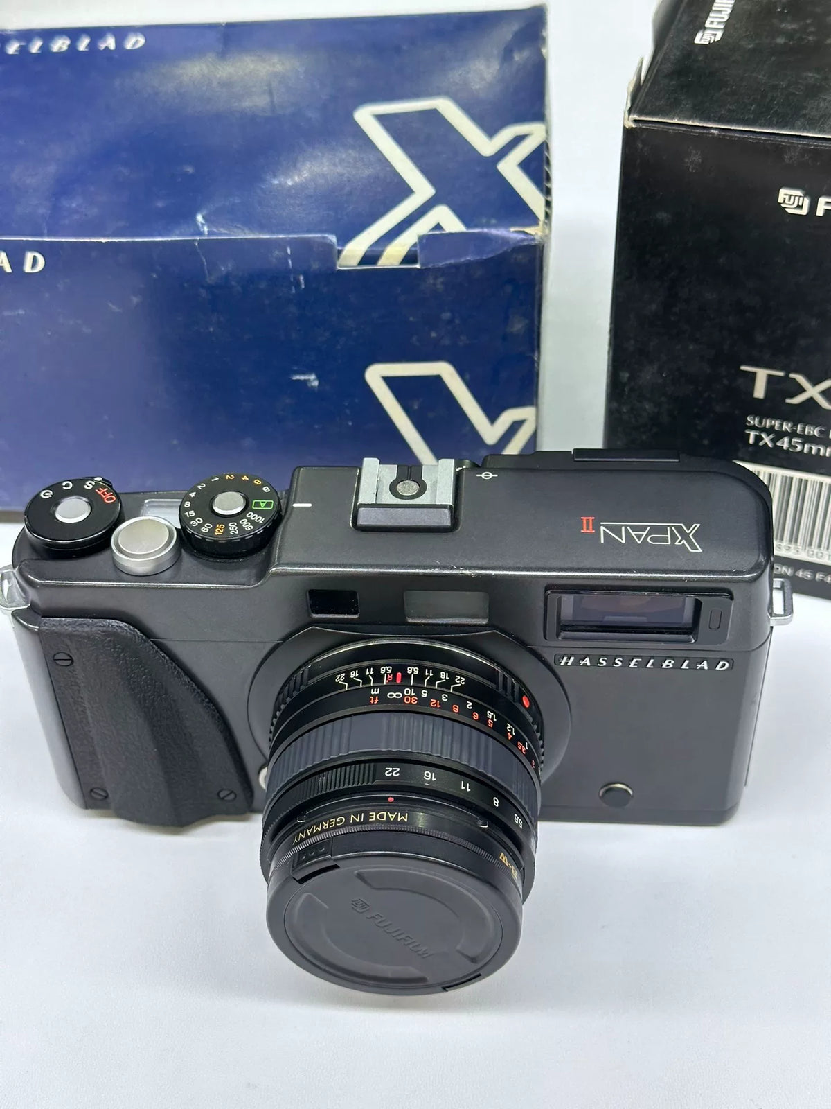 [Pre-owned] Hasselblad XPan II — with 45mm f/4 Lens, Boxed