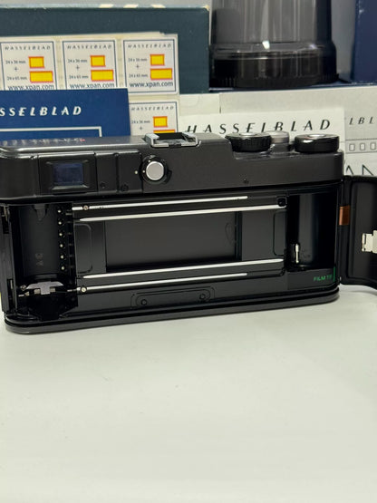 [Pre-owned] Hasselblad XPan II — with 45mm f/4 Lens and Accessories