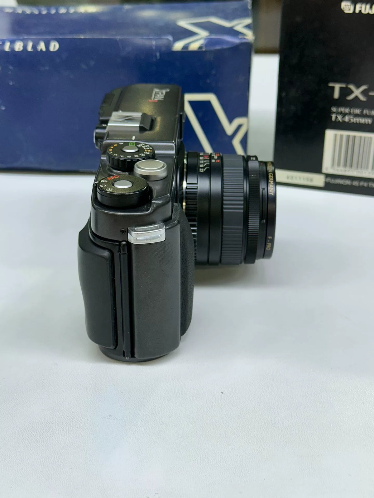 [Pre-owned] Hasselblad XPan II — with 45mm f/4 Lens, Boxed