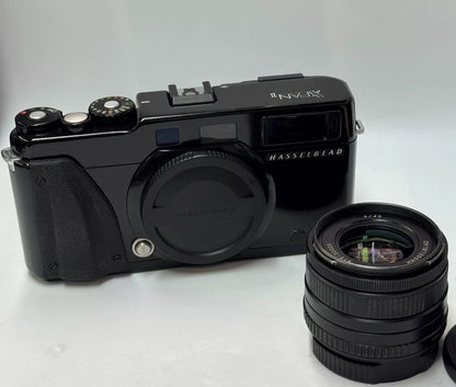 [Pre-owned] Hasselblad XPan II — Repainted Black, with 45mm f/4 Lens