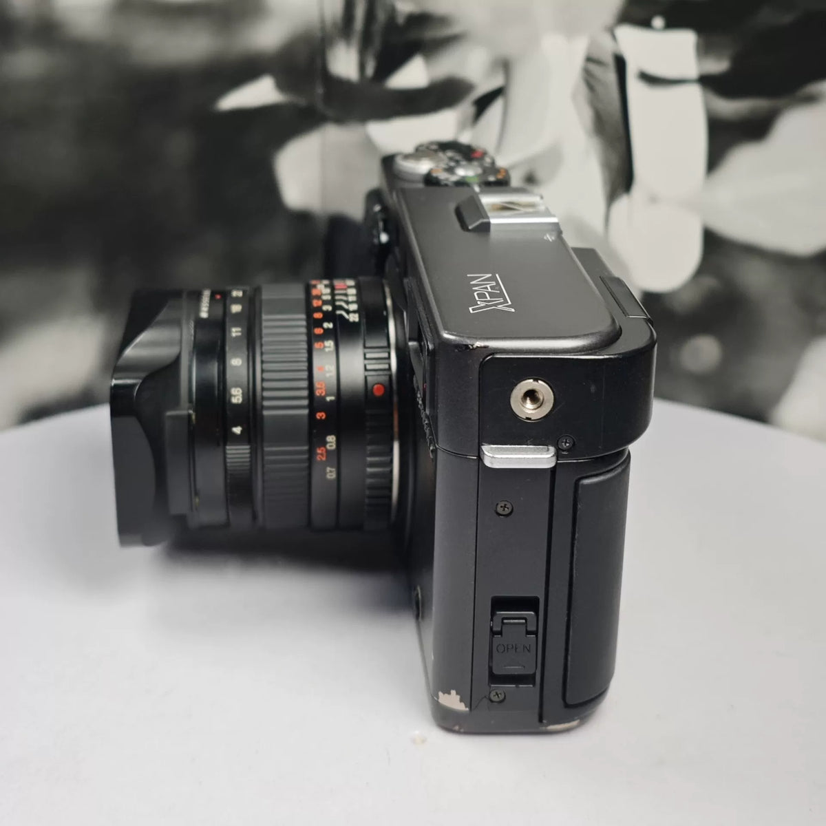 [Pre-owned] Hasselblad XPan — with 45mm f/4 Lens, Hood and Box
