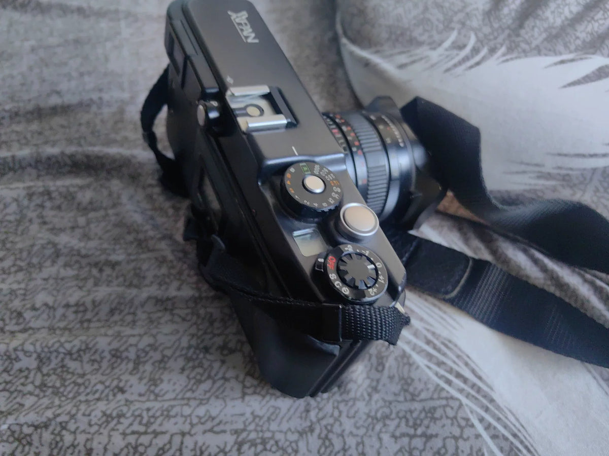 [Pre-owned] Hasselblad XPan — with 45mm f/4 Lens, Hood, Strap and Box