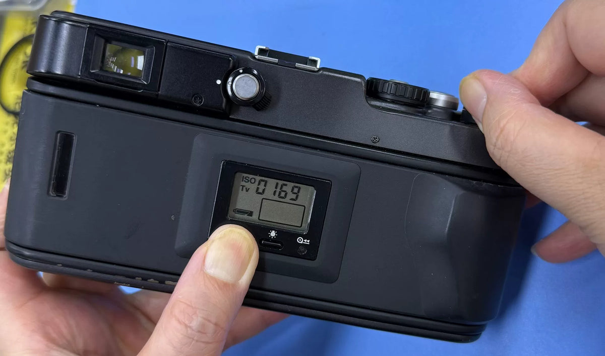 [Pre-owned] Hasselblad XPan with 45mm f/4 — with Hood and Strap