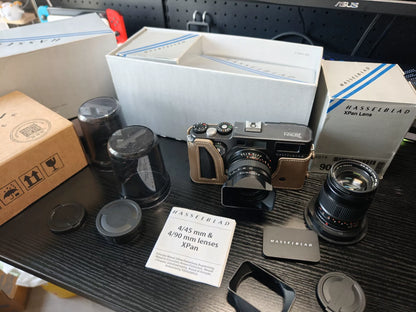 [Pre-owned] Hasselblad XPan — with 45mm f/4 and 90mm f/4 Lenses, Leather Case