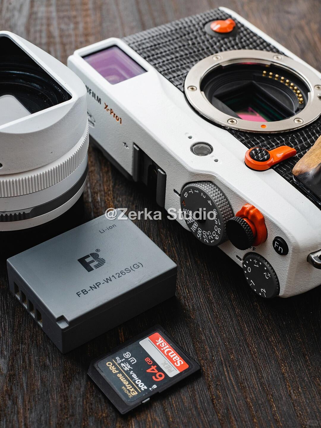 [Made to Order] Fujifilm X-Pro1 【Panda】#253