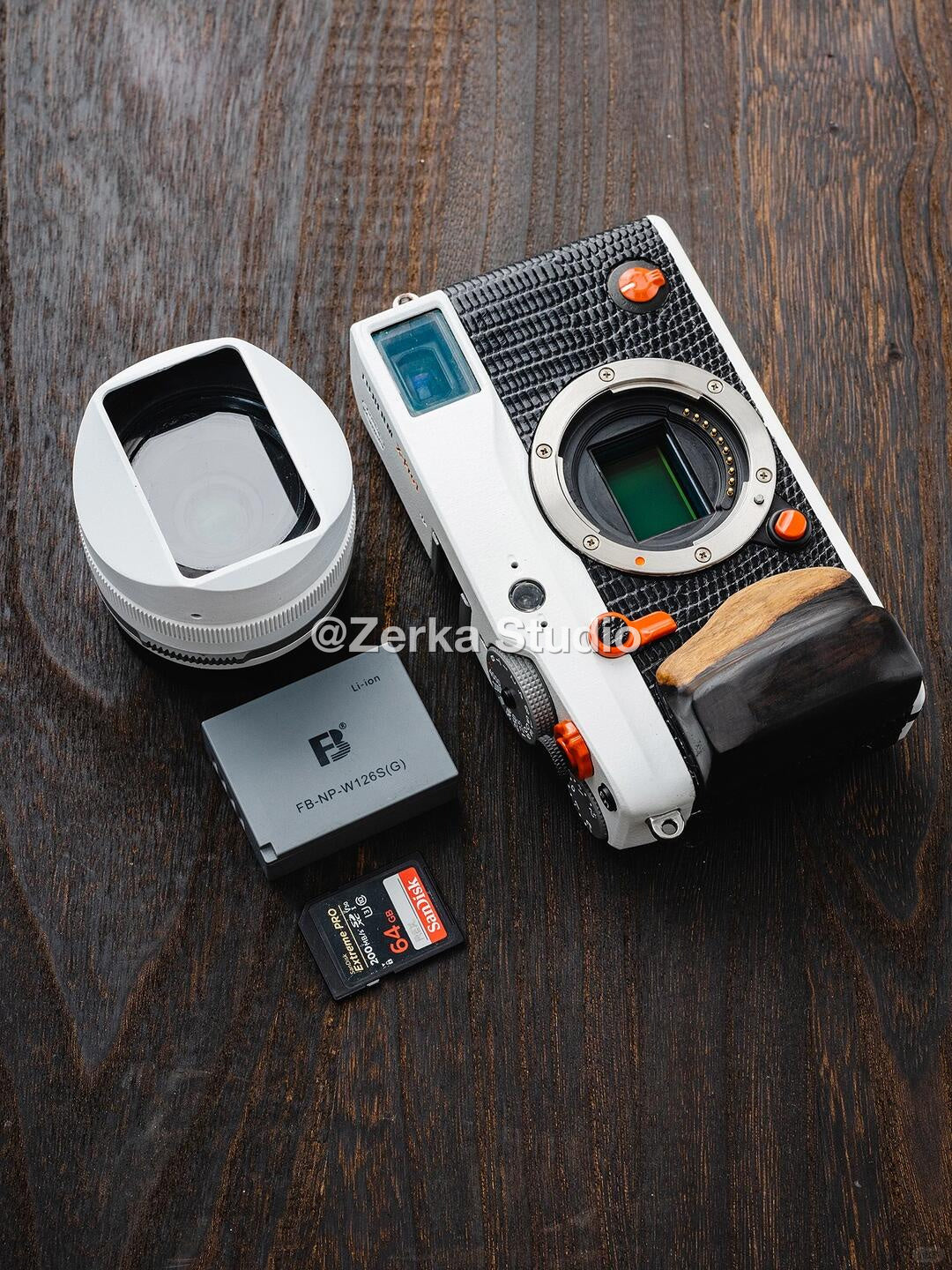 [Made to Order] Fujifilm X-Pro1 【Panda】#253