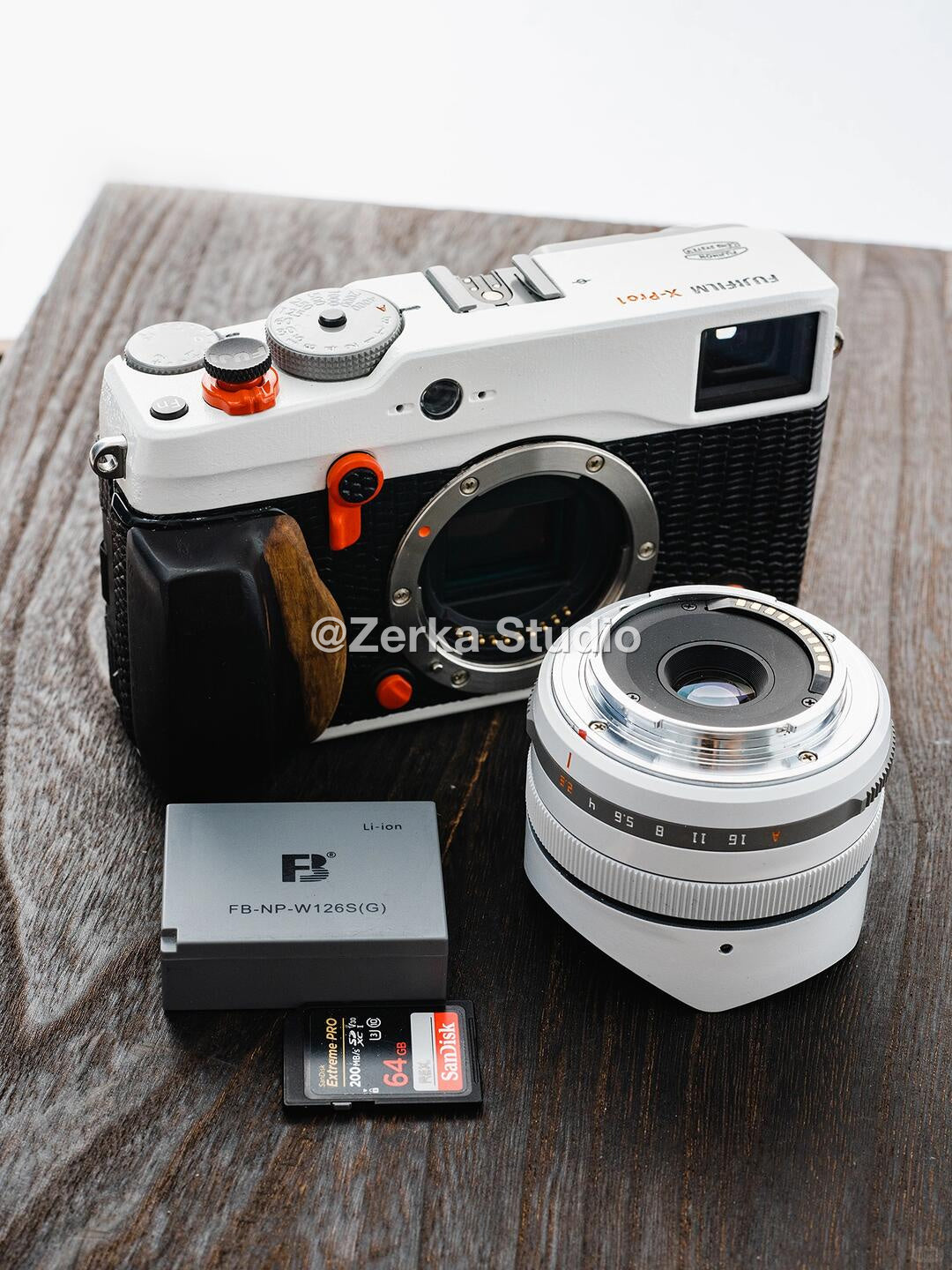 [Made to Order] Fujifilm X-Pro1 【Panda】#253