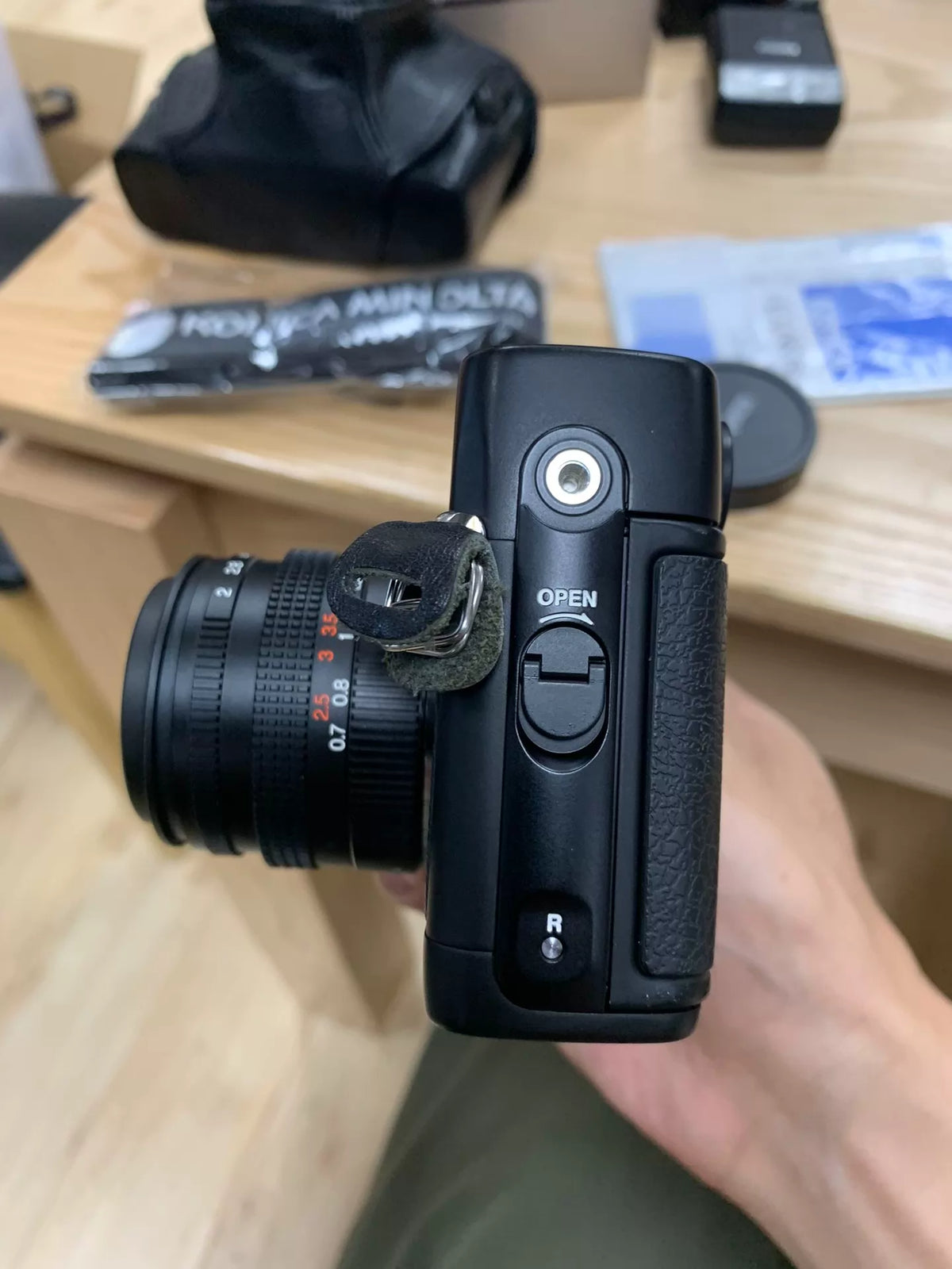 [Pre-owned] Konica Hexar RF — with M-Hexanon 50mm f/2 Lens, Flash, Case and Box