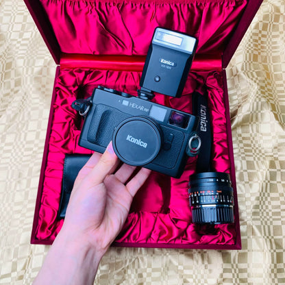 [Pre-owned] Konica Hexar RF Black — with 50mm f/2, 28mm f/2.8 Lenses and HX-18W Flash