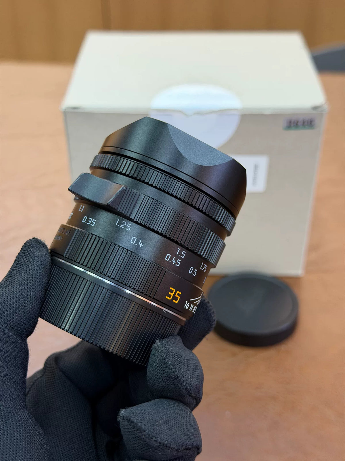 [Pre-owned] Leica APO-Summicron-M 35mm f/2 ASPH (11699) — with Box