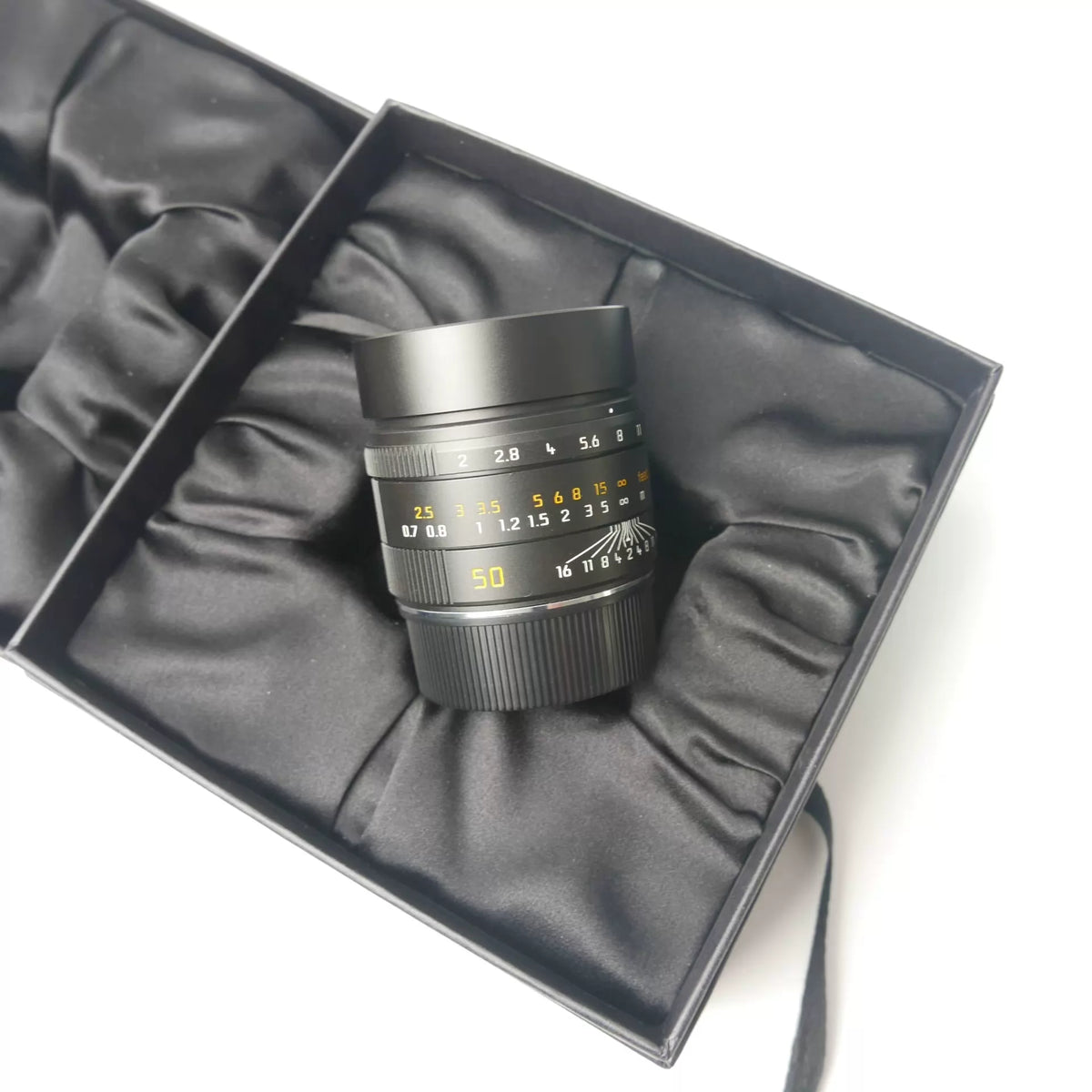 [Pre-owned] Leica APO-Summicron-M 50mm f/2 ASPH Black — Boxed