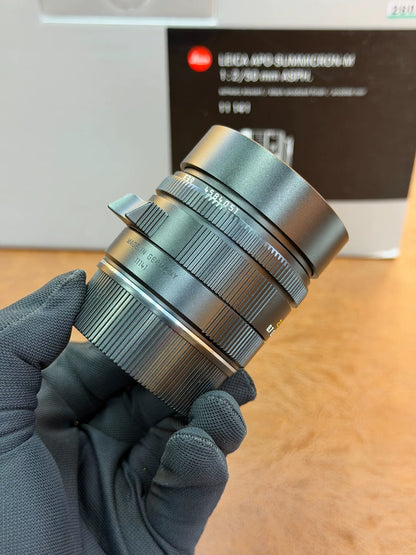 [Pre-owned] Leica APO-Summicron-M 50mm f/2 ASPH — Black (11141)