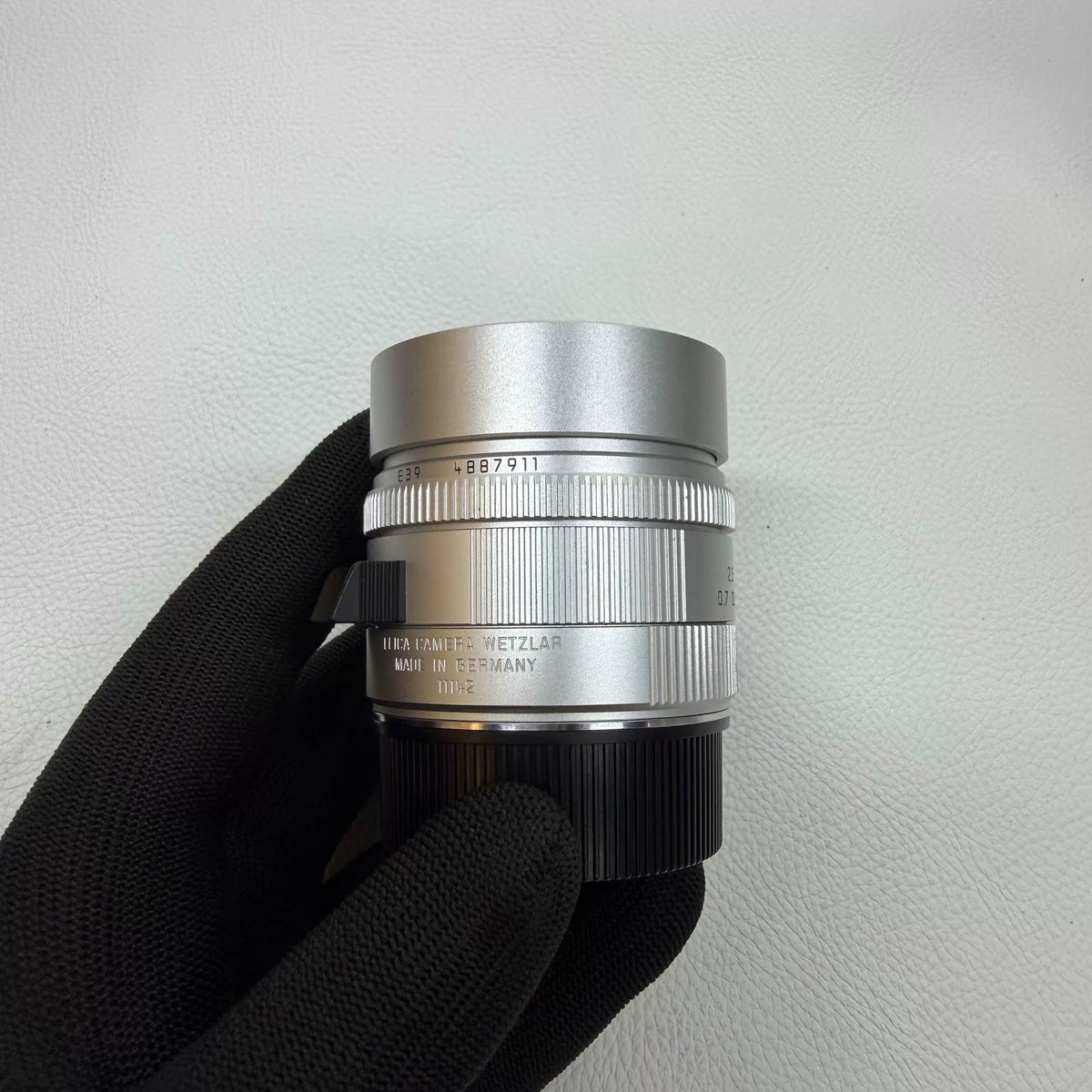 [Pre-owned] Leica APO-Summicron-M 50mm f/2 ASPH — Silver, with Box