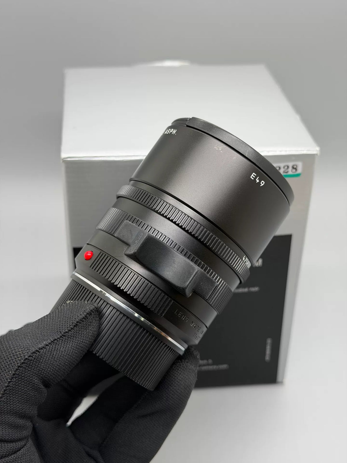 [Pre-owned] Leica APO-Summicron-M 75mm f/2 ASPH (11637) — with Box