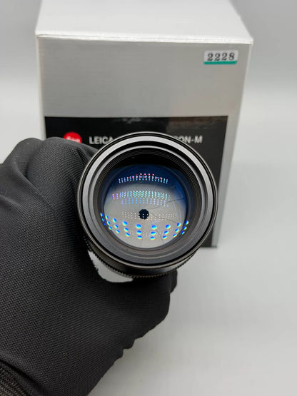 [Pre-owned] Leica APO-Summicron-M 75mm f/2 ASPH (11637) — with Box