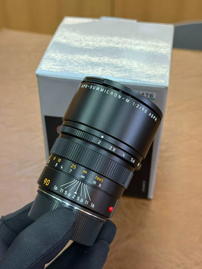 [Pre-owned] Leica APO-Summicron-M 90mm f/2 ASPH Black (11884) — Boxed
