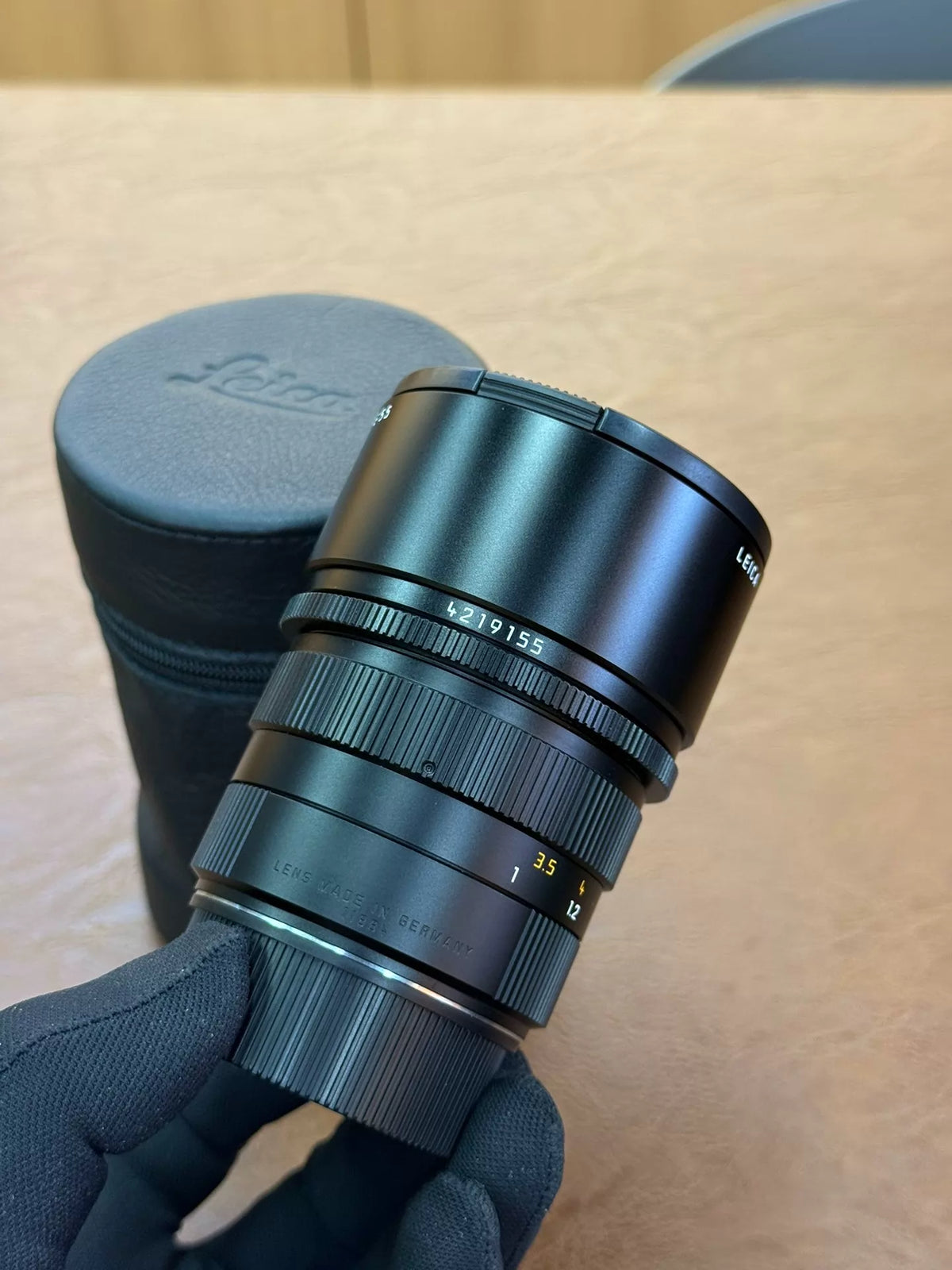 [Pre-owned] Leica APO-Summicron-M 90mm f/2 ASPH — Black, with Leather Case