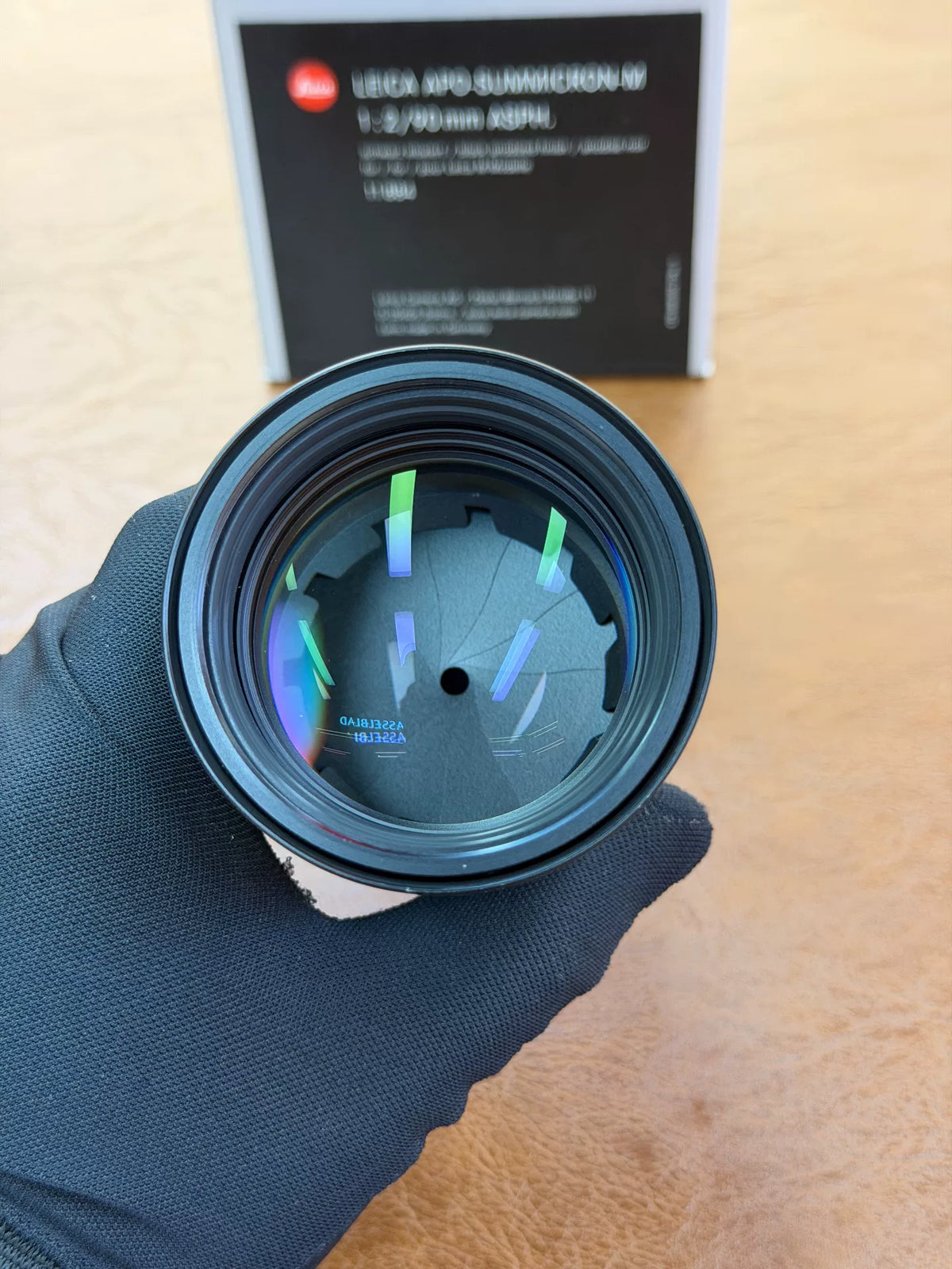 [Pre-owned] Leica APO-Summicron-M 90mm f/2 ASPH Black (11884) — 6-Bit, with Box
