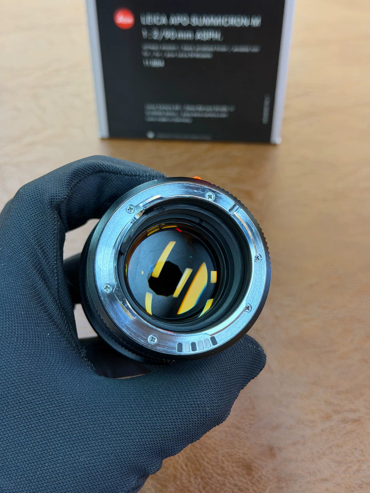 [Pre-owned] Leica APO-Summicron-M 90mm f/2 ASPH Black (11884) — 6-Bit, with Box