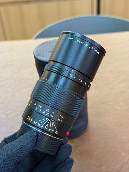 [Pre-owned] Leica APO-Telyt-M 135mm f/3.4 — with Leather Case