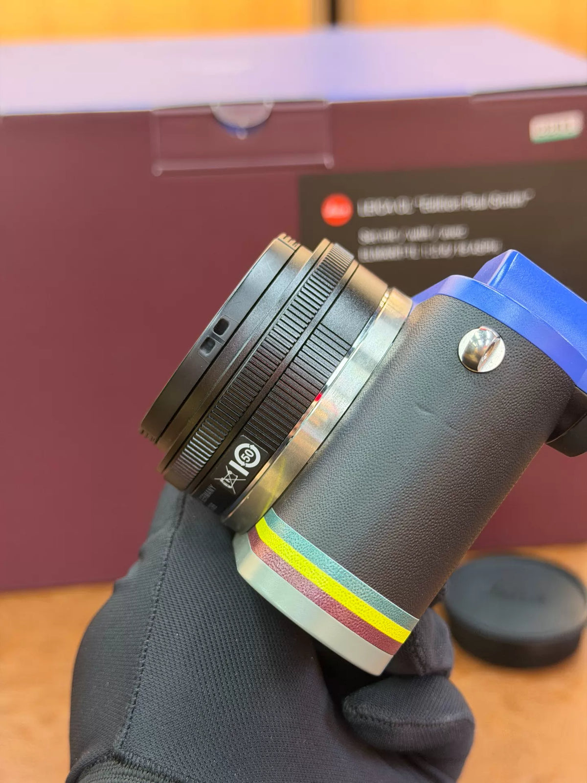 [Pre-owned] Leica CL Paul Smith Edition — Kit with 18mm Lens, No. 24/900