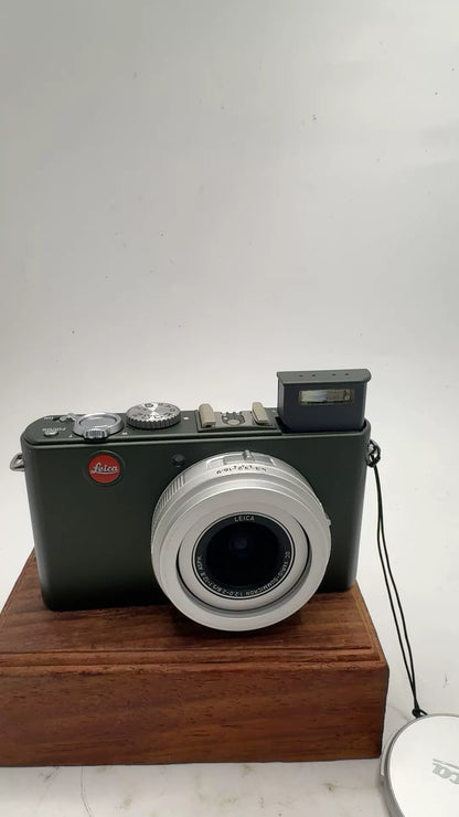[Pre-owned] Leica D-Lux 4 — Olive Green Limited Edition