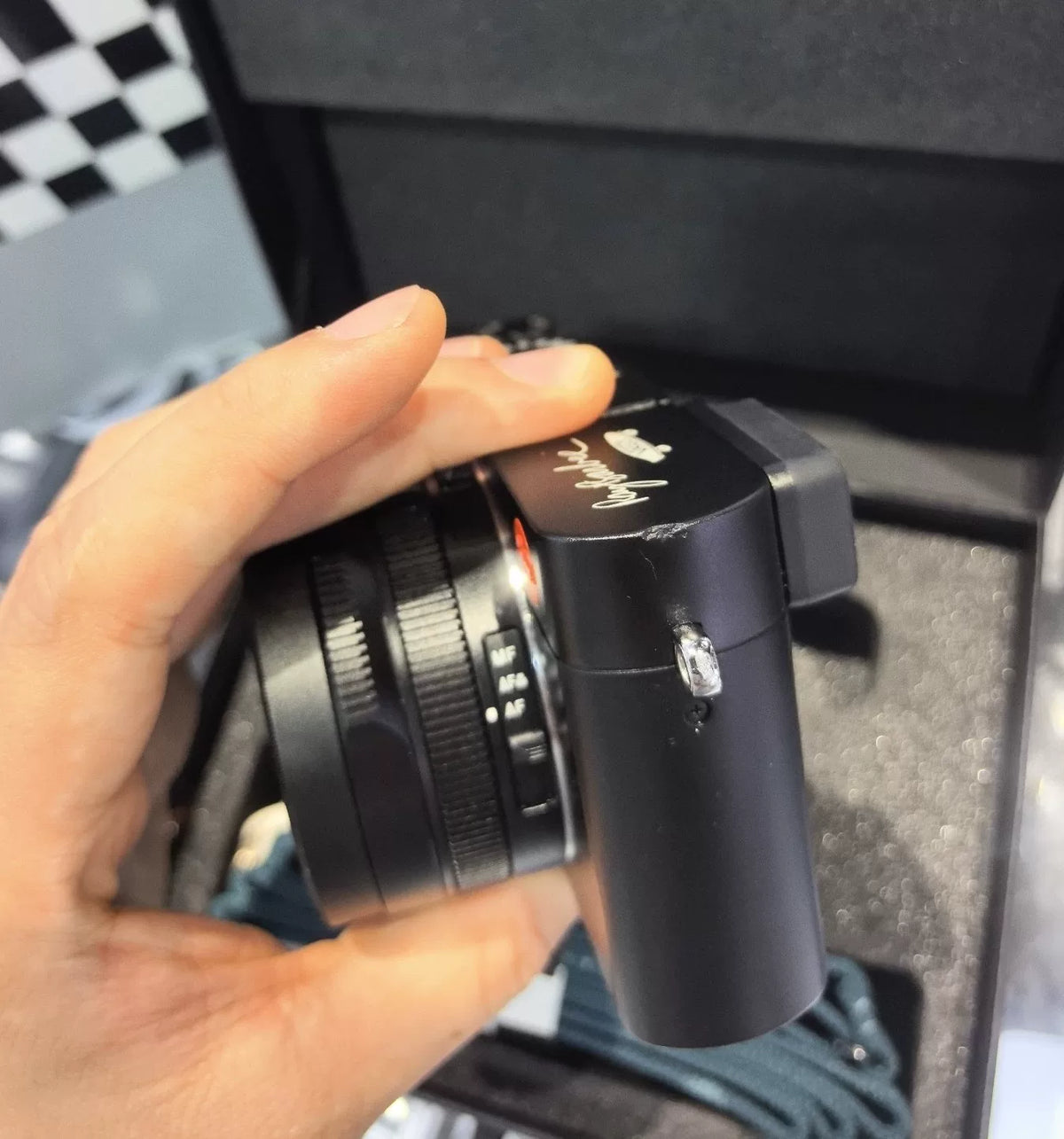 [Pre-owned] Leica D-Lux 7 — Vans x Ray Barbee Edition with Box and Strap