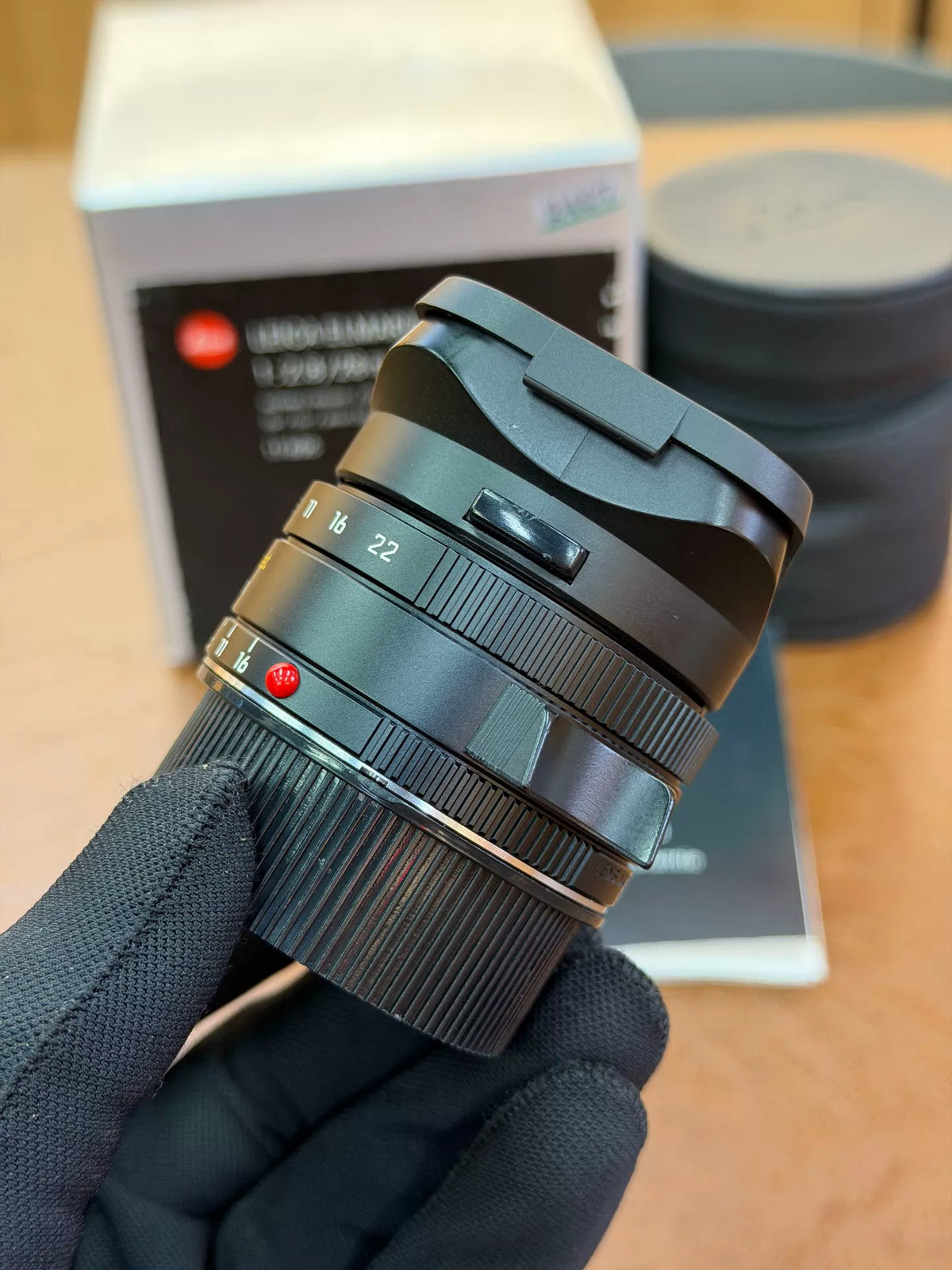 [Pre-owned] Leica Elmarit-M 28mm f/2.8 ASPH (11606) — Black, with Box