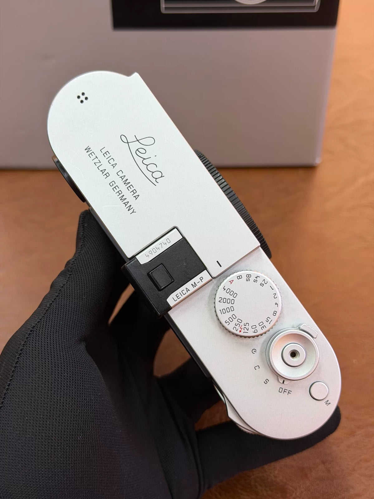 [Pre-owned] Leica M-P (Typ 240) — Silver Chrome, Complete with Box